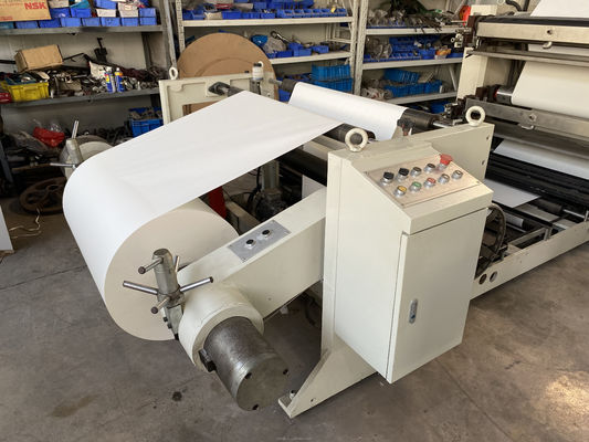 Ligne de production de ordinateurs portables de couture de selle personnalisable pour différentes tailles de ordinateurs portables