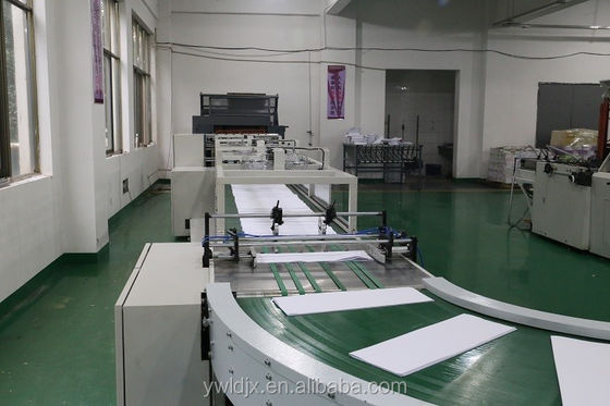 LDGNB780 Machine automatique de fabrication de ordinateurs portables à ruban adhésif pour A4 A5 B4 B5 A3 et plus