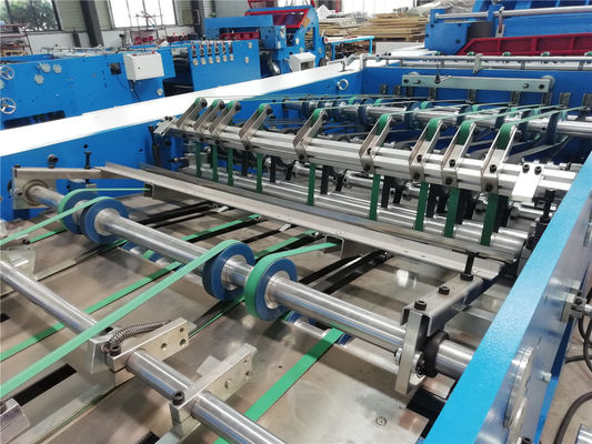 Grade automatique Compte-rendu scolaire entièrement automatique Exercice de fabrication de livres